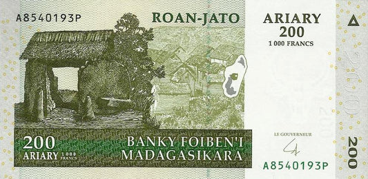 Madagascar - 200 Francos 2004 (# 87b)